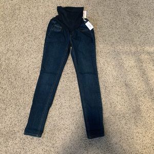 Jessica’s Simpson maternity skinny jeans